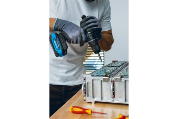 Аккумуляторная дрель-шуруповерт HOGERT HT2E244-B12DD 18В/2Ач — изображение 8